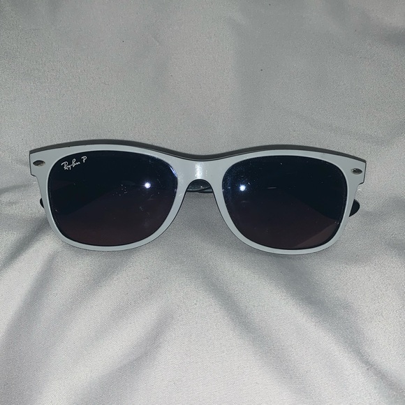Ray-Ban New Wayfarer White and black. - Picture 1 of 7